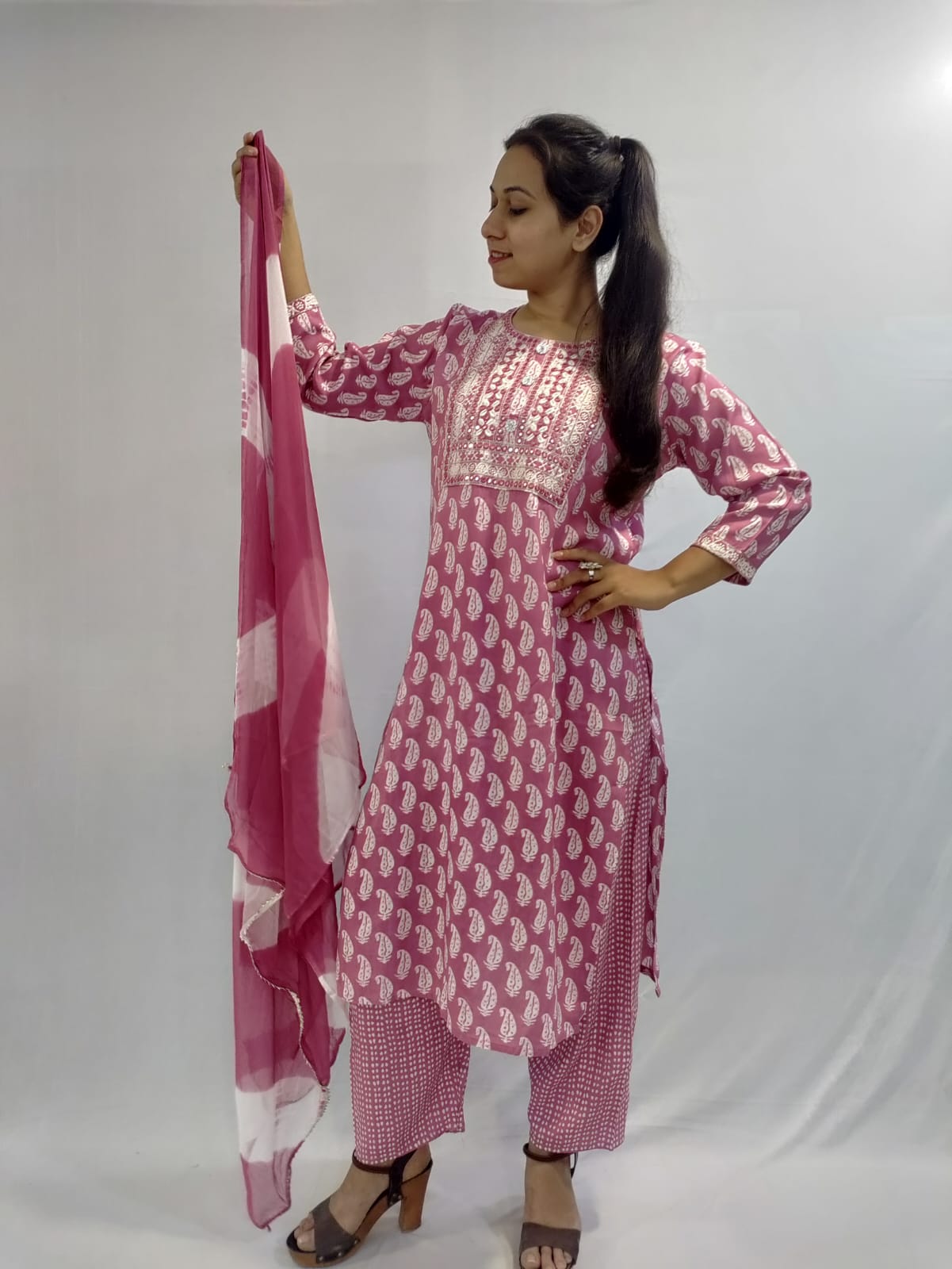 Neetu Kurti, Pant and Dupatta Set