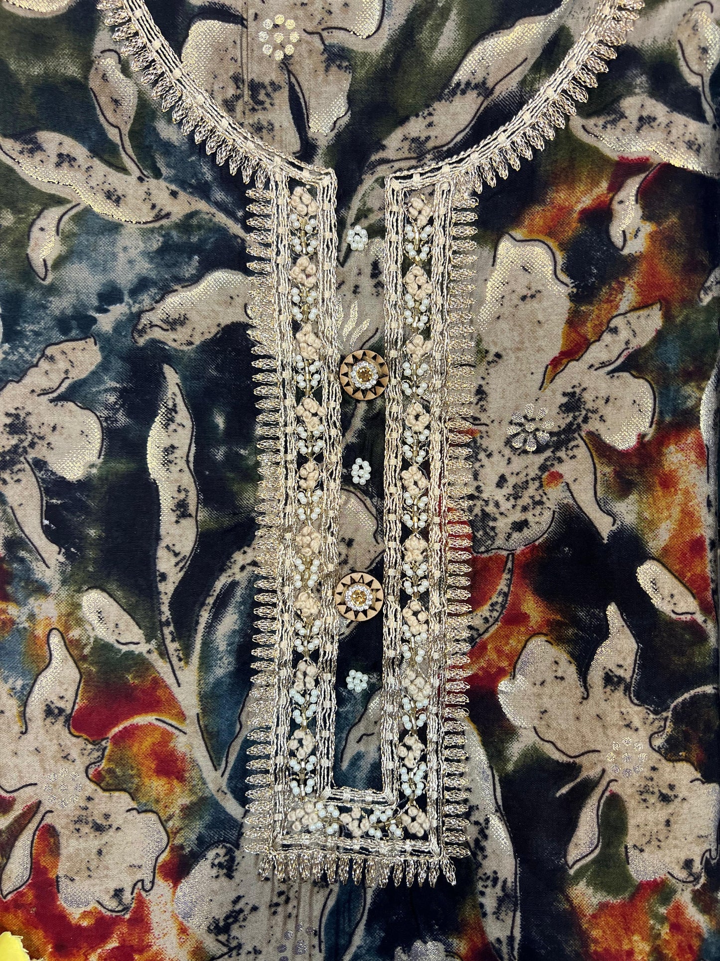 Naintara Un-Stitched Dress Material