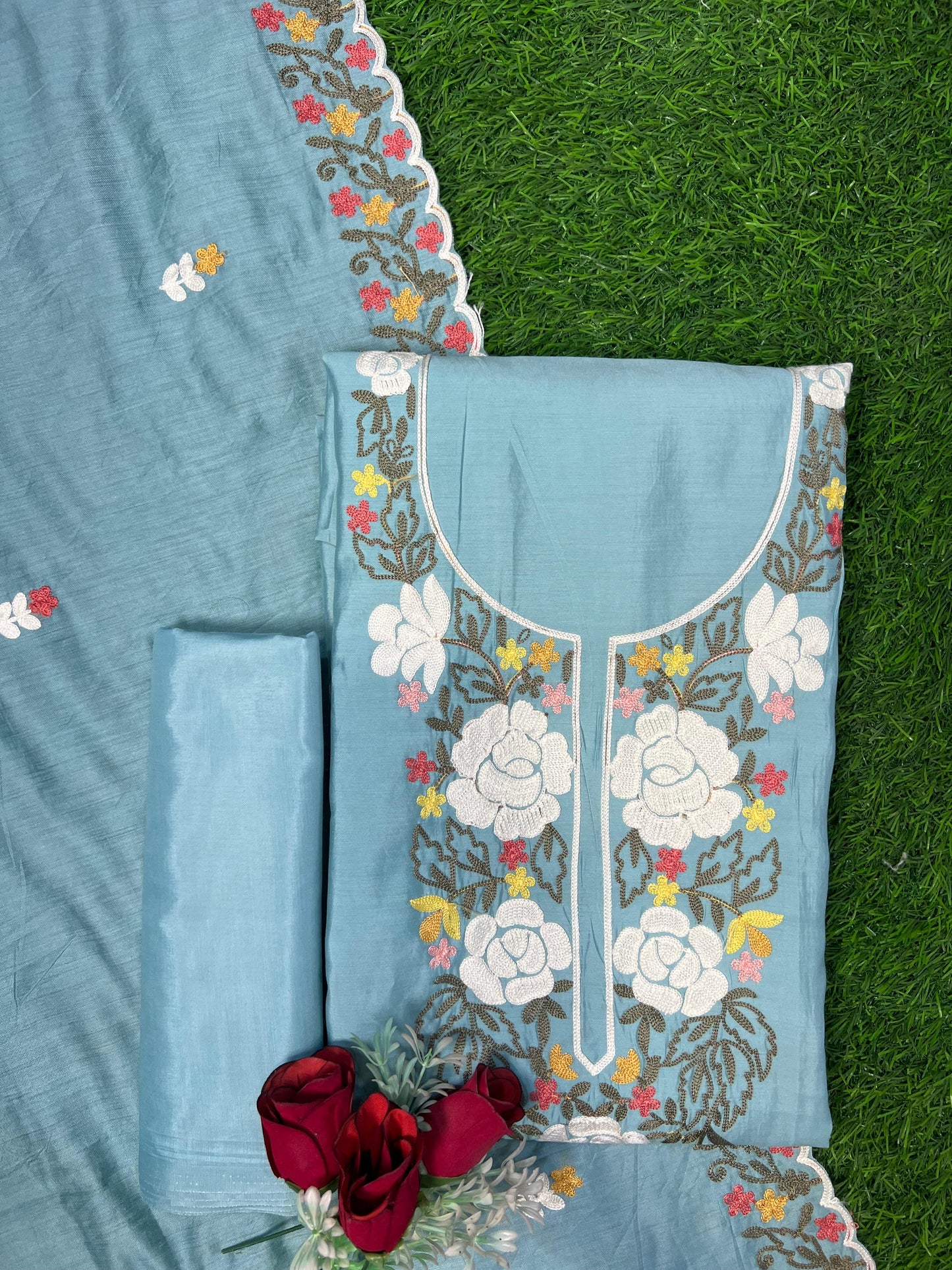 Shaheen Un-Stitched Dress Material
