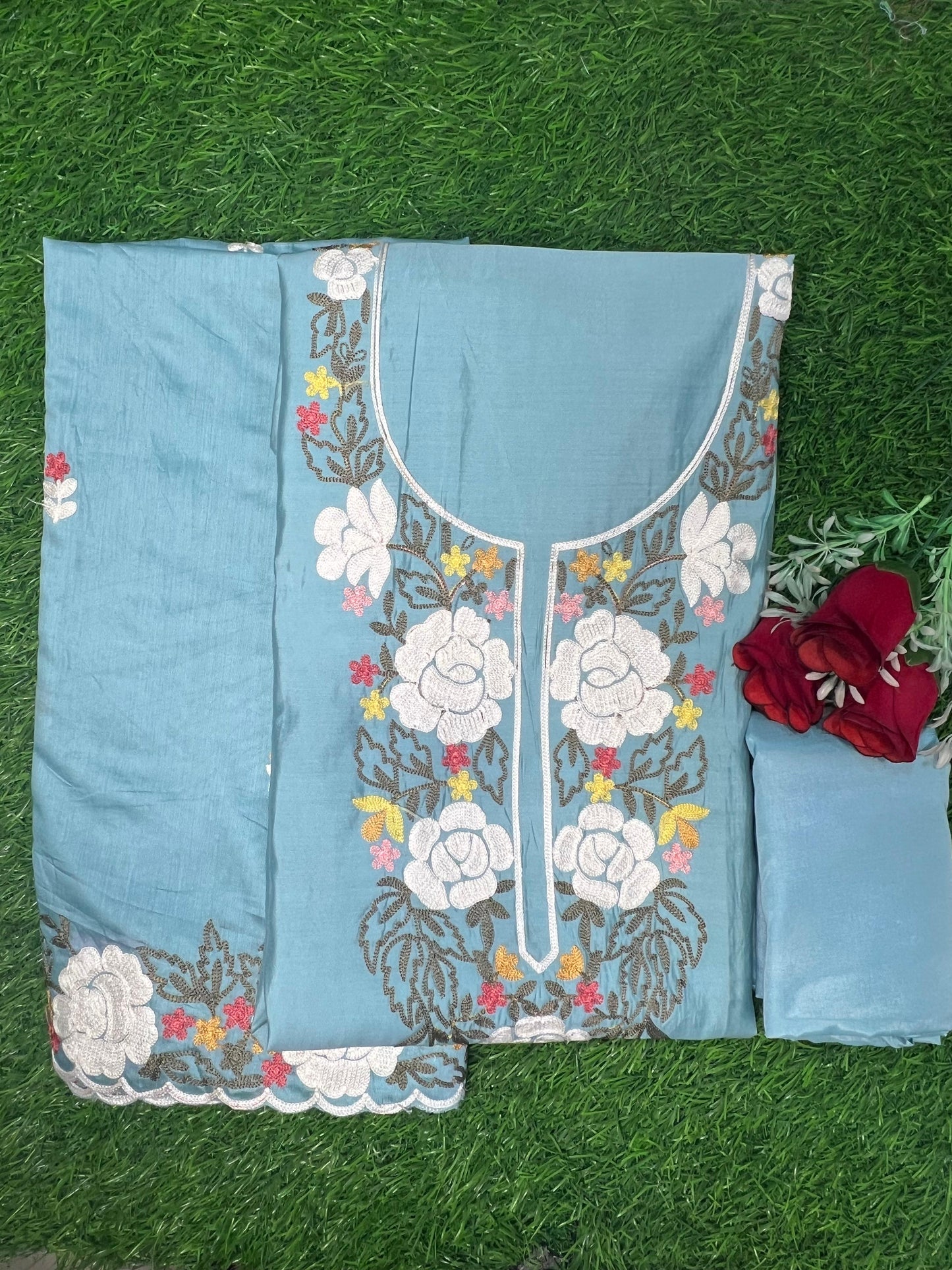 Shaheen Un-Stitched Dress Material