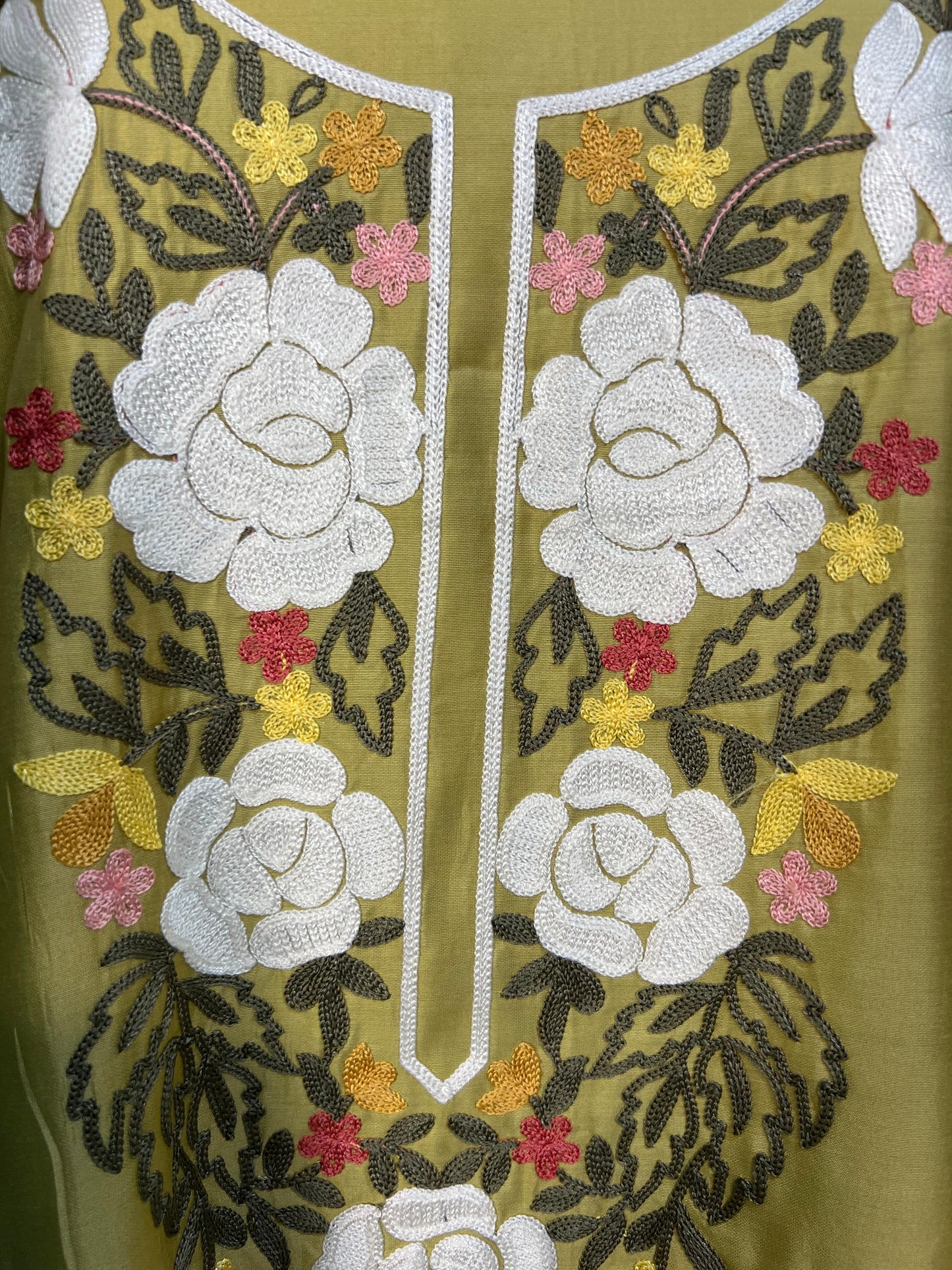 Shaheen Un-Stitched Dress Material