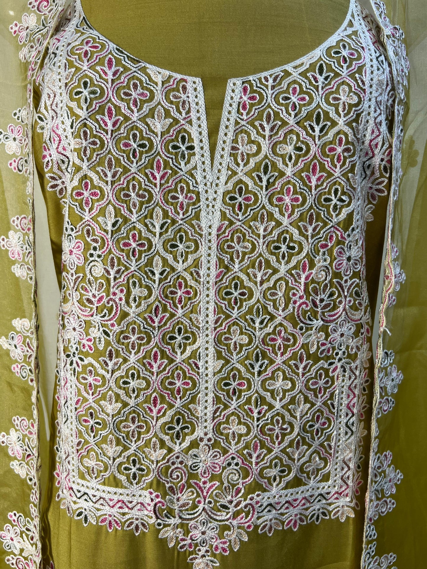 Ankita Un-Stitched Dress Material