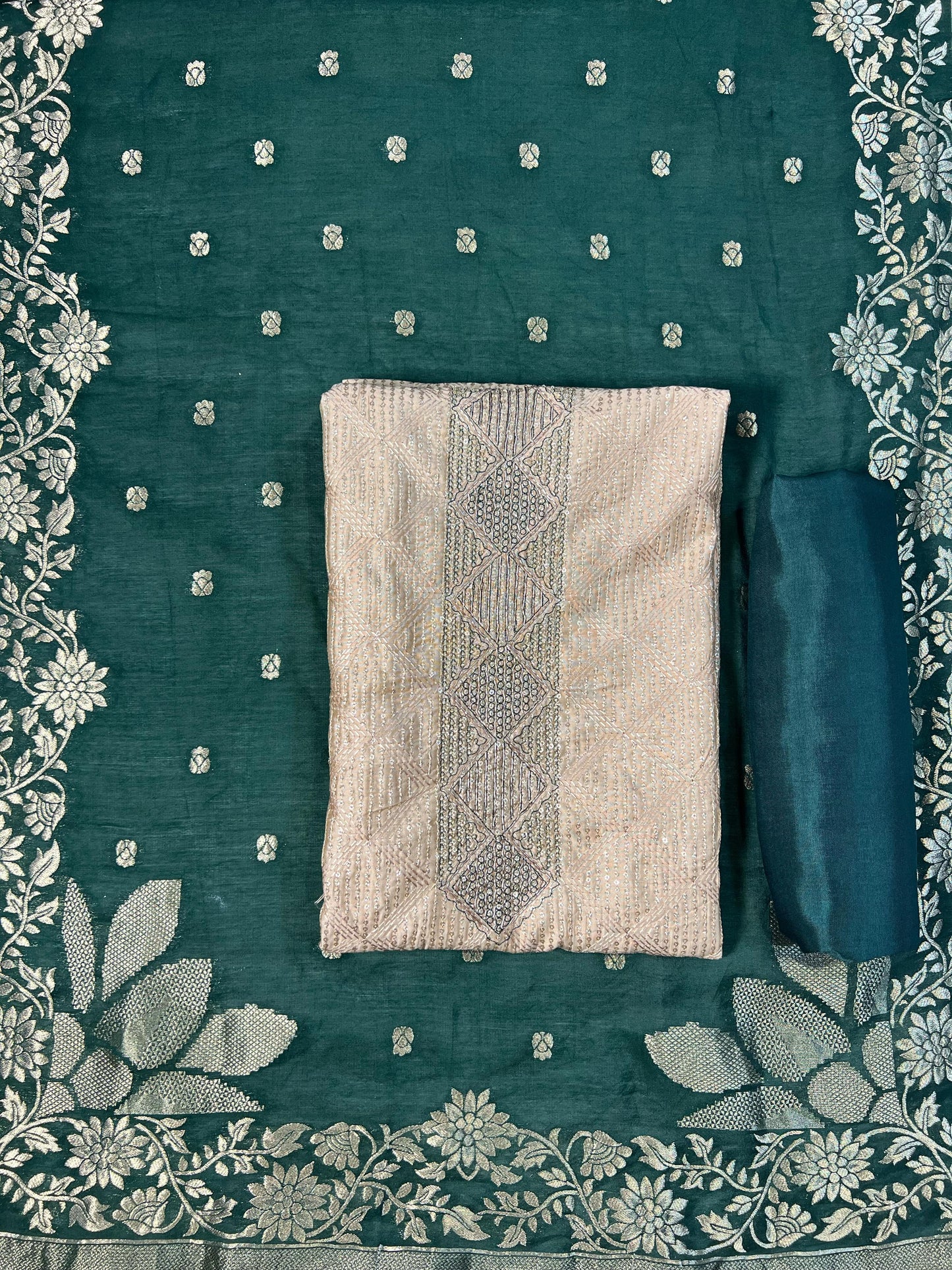 Ekta Unstitched Dress Material