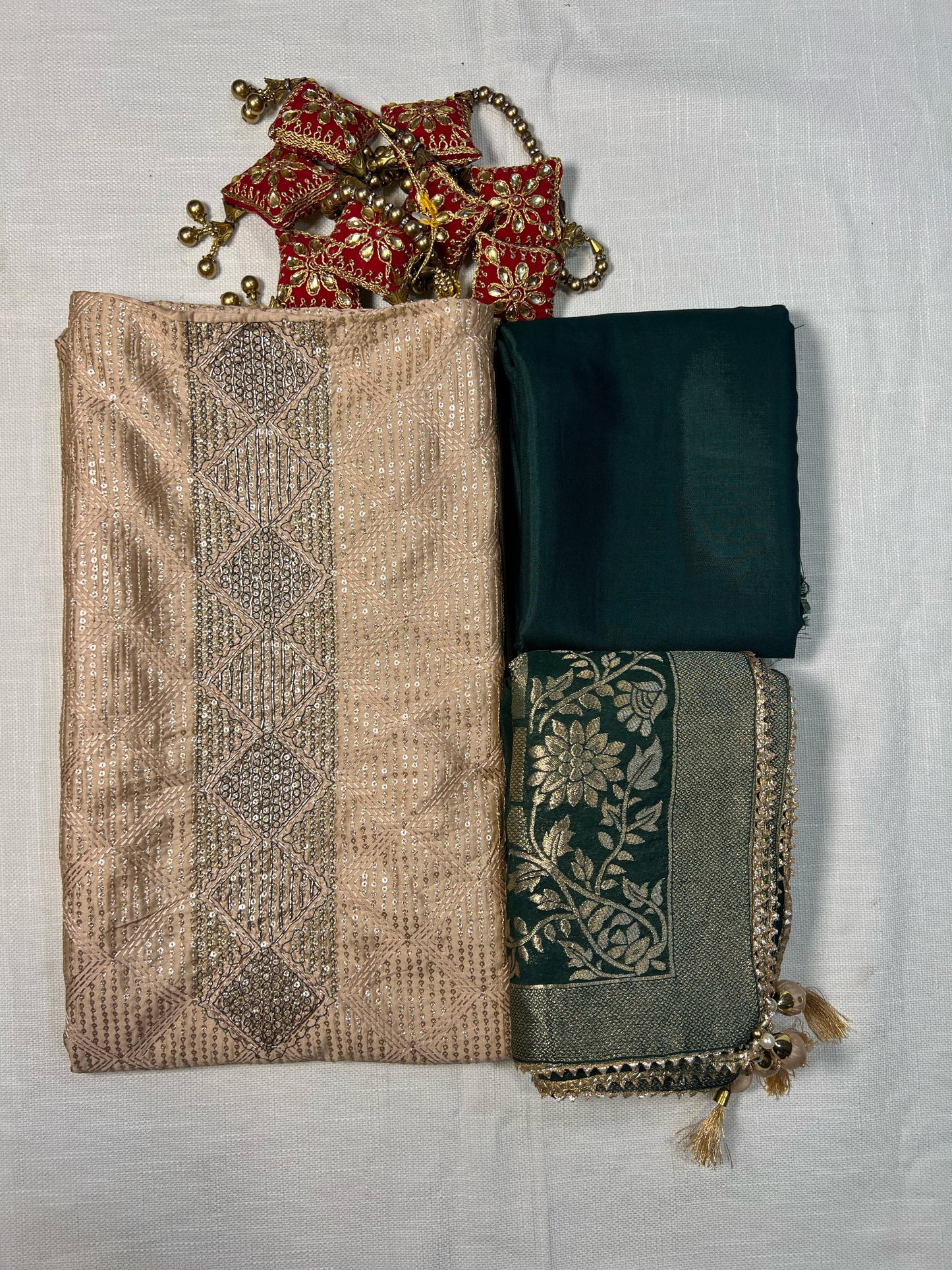 Ekta Unstitched Dress Material