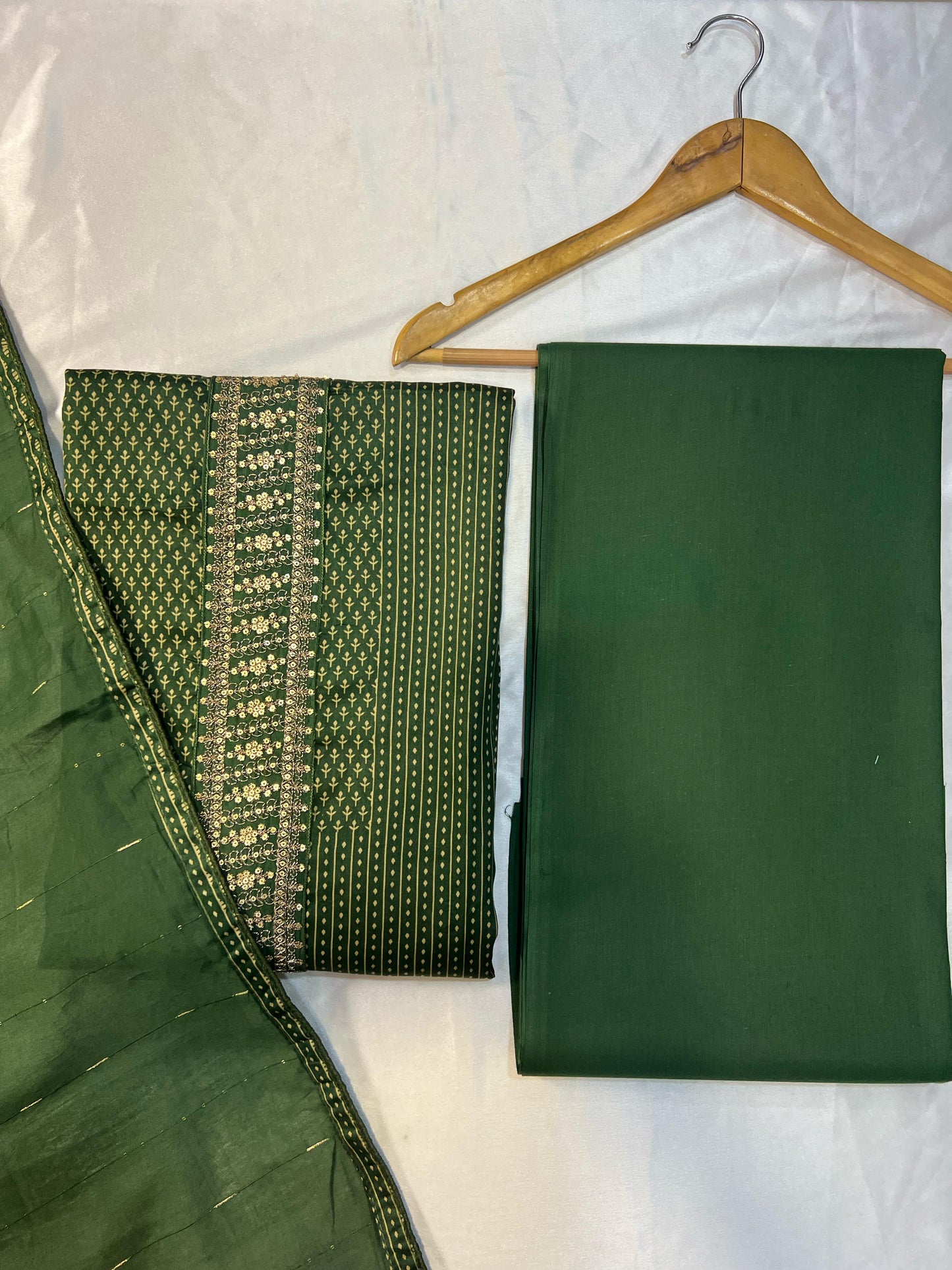 Bindiya Unstitched Dress Material