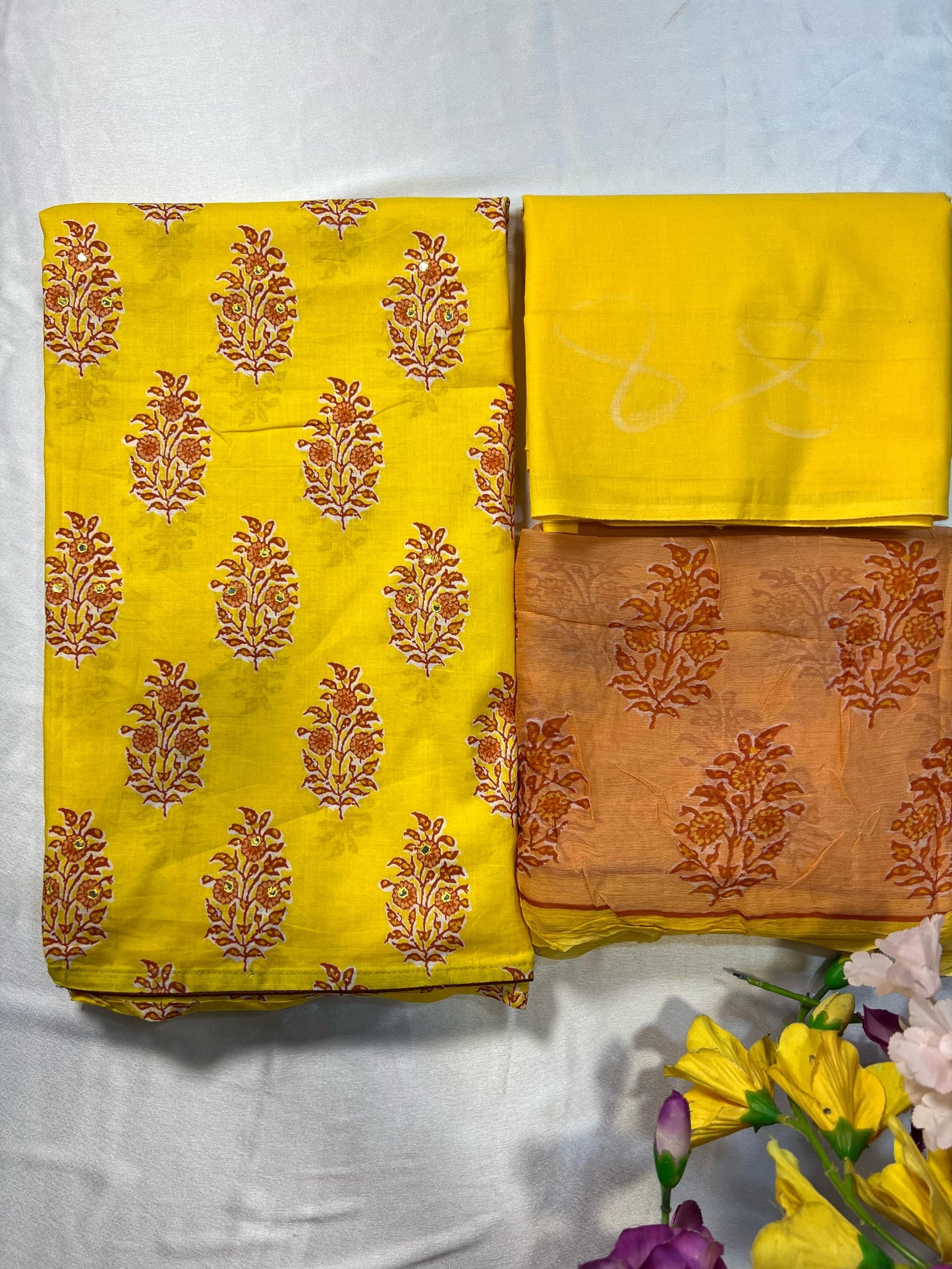 Esha Unstitched Dress Material