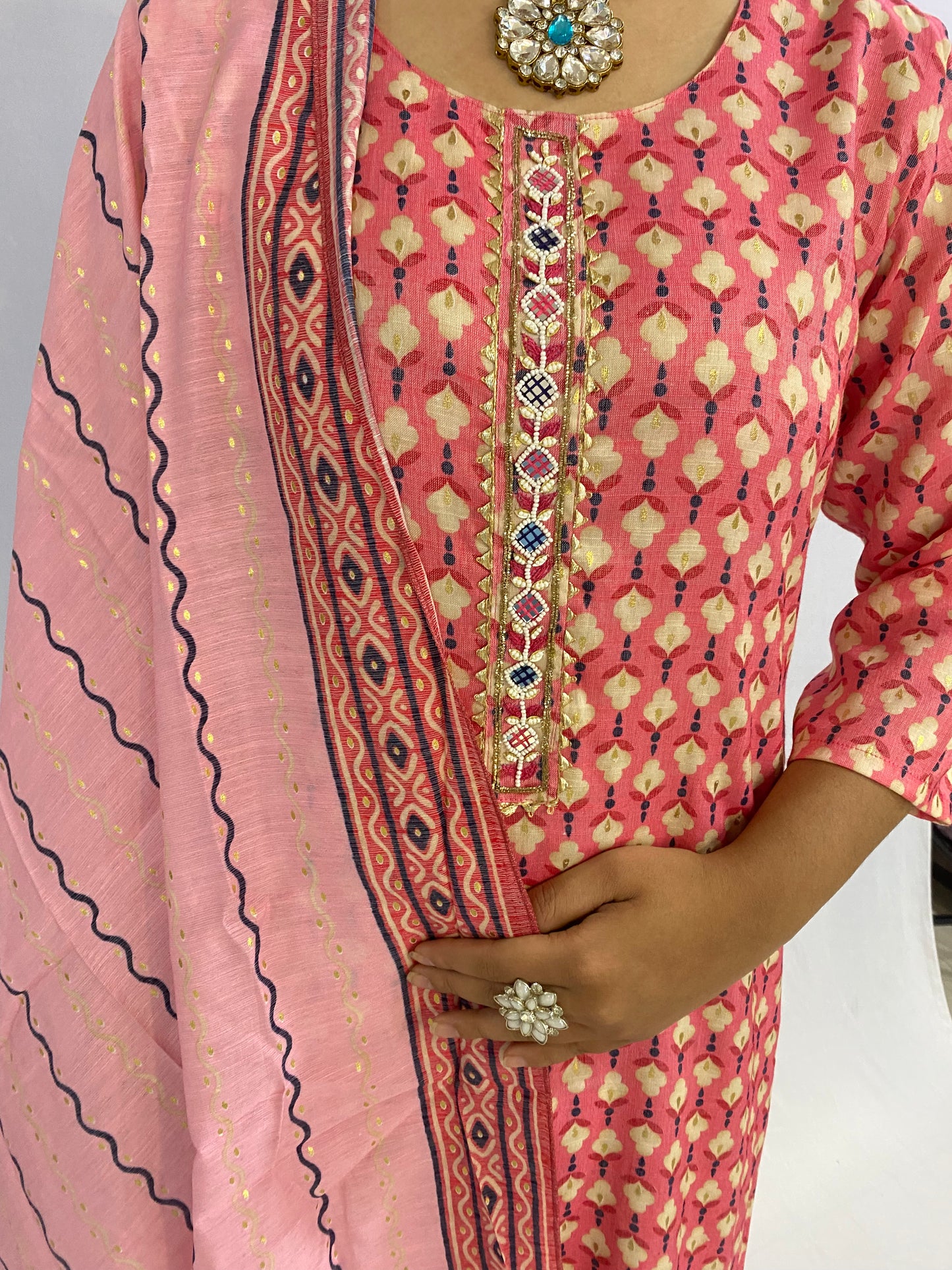 Neetu Kurti, Pant and Dupatta Set