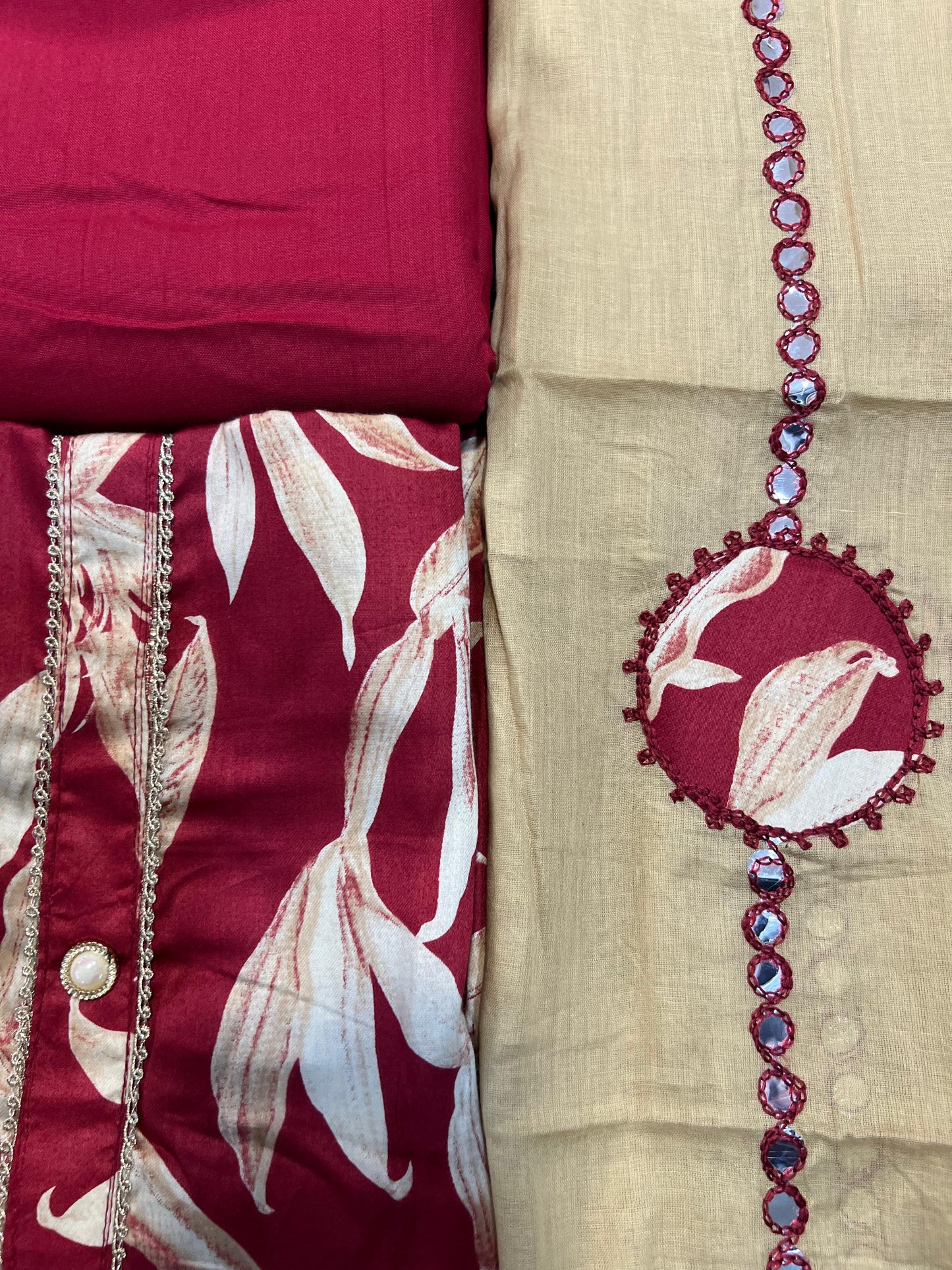 Fulwa Un-Stitched Dress Material