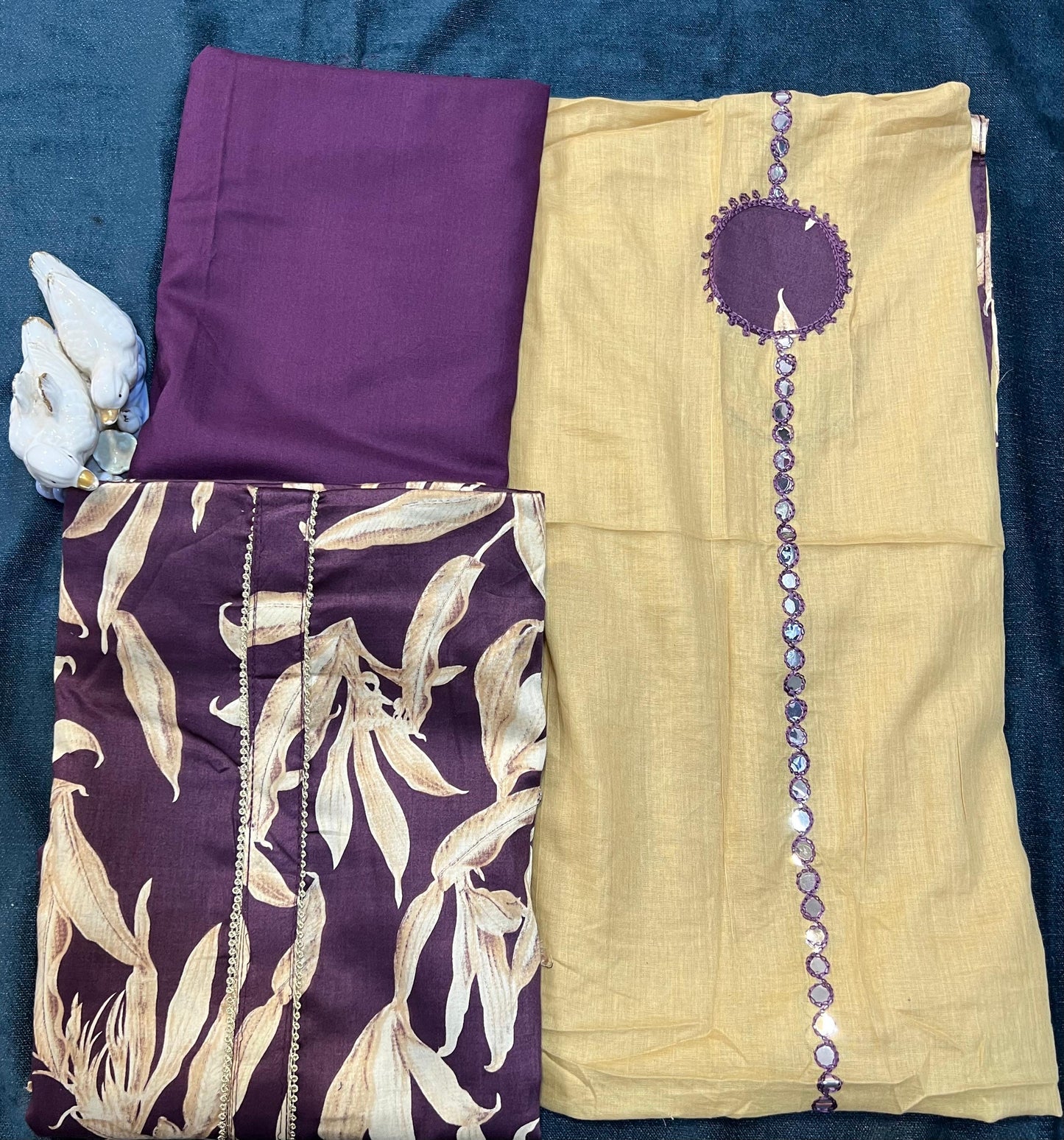 Fulwa Un-Stitched Dress Material